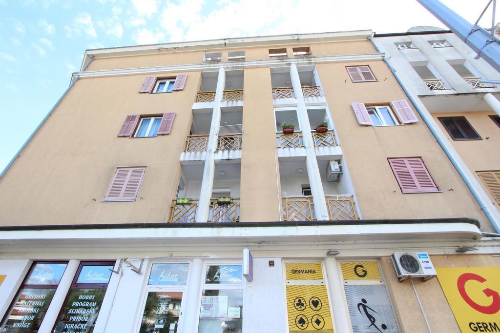 Room Roma Rovinj Buitenkant foto