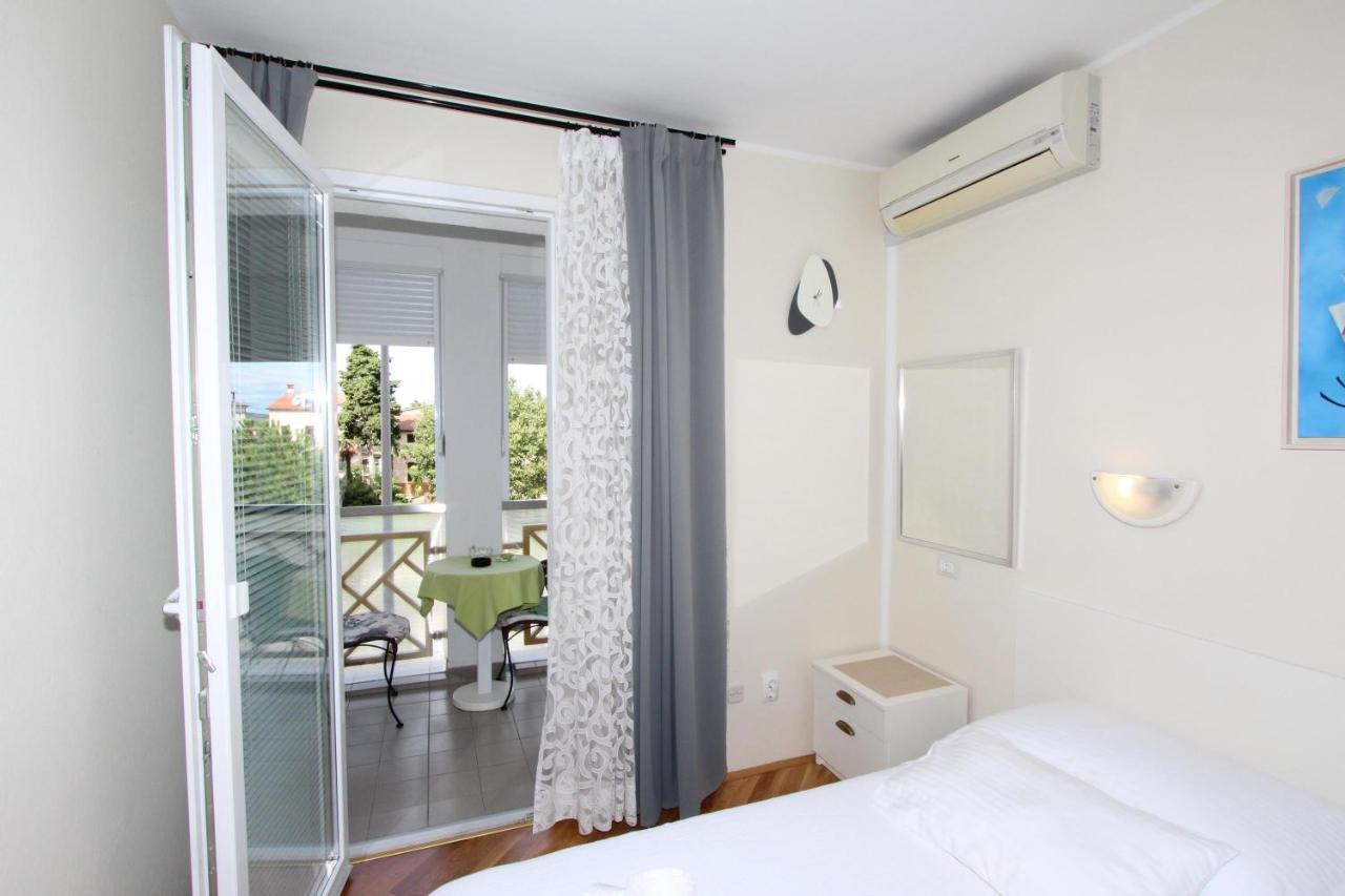 Room Roma Rovinj Buitenkant foto